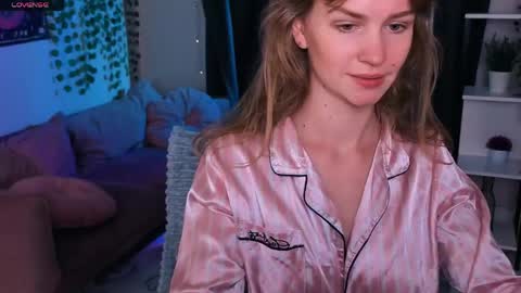 Crystal online show from 06/03/26, 02:33