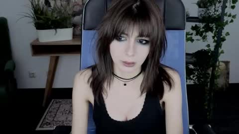 crystallbloom online show from 03/02/26, 01:29