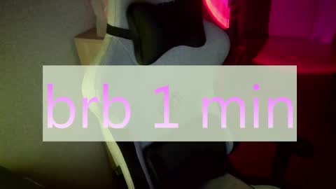 Snapshot of crystallkris chatting on 01/07/25, 01:17 Kristina online show from 01/07/25, 01:17