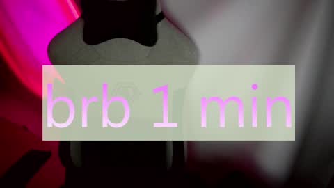 Snapshot of crystallkris chatting on 01/07/25, 11:24 Kristina online show from 01/07/25, 11:24