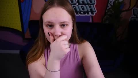 crystallpaws_ online show from 11/23/25, 06:57