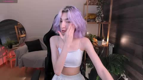 Snapshot of crystalluna__ chatting on 10/02/25, 02:02 Mia online show from 10/02/25, 02:02