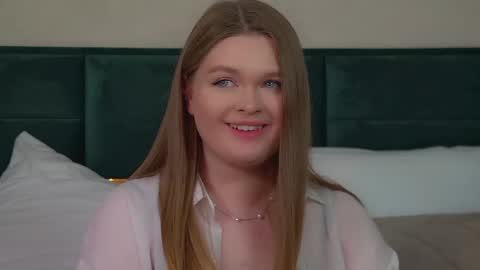 Crystal online show from 04/23/26, 12:40