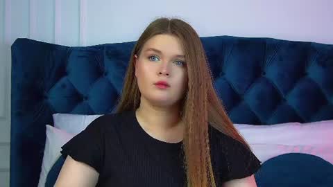 Snapshot of crystallyons chatting on 06/11/26, 06:22 Crystal online show from 06/11/26, 06:22