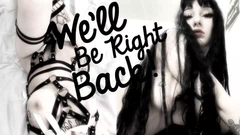 Sasha    Make me moan with patterns   good music here  online show from 11/05/25, 04:07