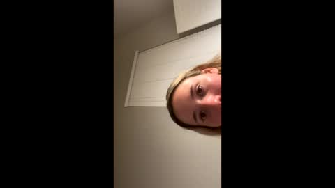 Snapshot of crystalstarlet chatting on 09/28/25, 06:41 Nikki online show from 09/28/25, 06:41