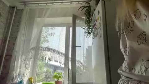 Snapshot of crystalstipp chatting on 06/24/26, 05:39 crystalstipp online show from 06/24/26, 05:39