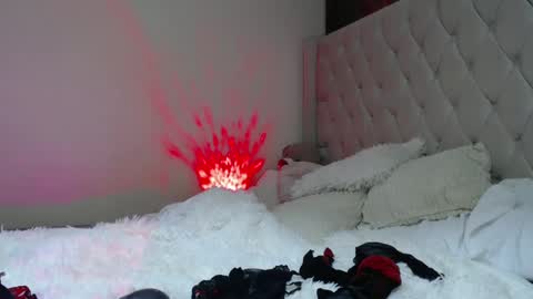 MissCrystal online show from 12/20/24, 02:41