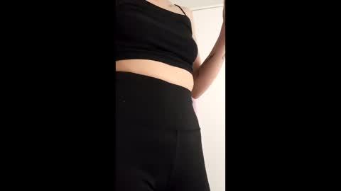 crystalsweet2026 online show from 03/28/26, 02:49