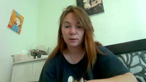 Snapshot of crystalvelvet chatting on 05/18/26, 06:52 crystalvelvet online show from 05/18/26, 06:52