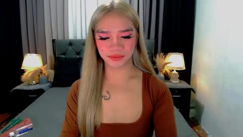 bea takashi  online show from 04/01/26, 02:47