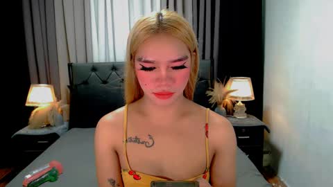 bea takashi  online show from 04/15/26, 09:27