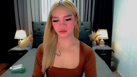 bea takashi  online show from 04/23/26, 12:29