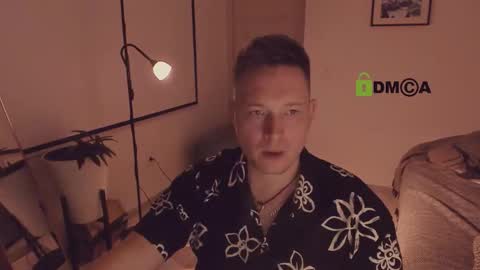 Snapshot of csavie chatting on 10/04/25, 05:44 buddy online show from 10/04/25, 05:44