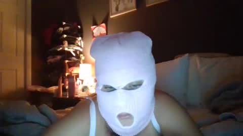 Snapshot of csimeone1994 chatting on 10/03/25, 02:19 StellaMae online show from 10/03/25, 02:19