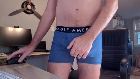 Snapshot of cthotguy5000 chatting on 12/30/24, 02:08 cthotguy5000 online show from 12/30/24, 02:08