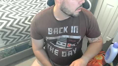 Snapshot of ctron787 chatting on 12/19/25, 01:29 ctron787 online show from 12/19/25, 01:29