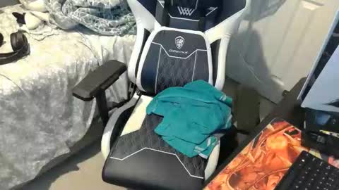 Snapshot of ctron787 chatting on 02/13/26, 01:23 ctron787 online show from 02/13/26, 01:23