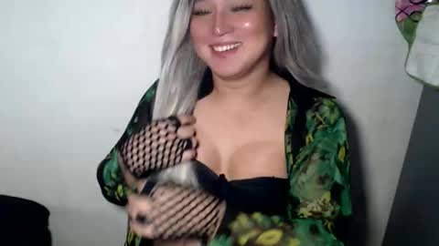 miss online show from 04/18/26, 11:14