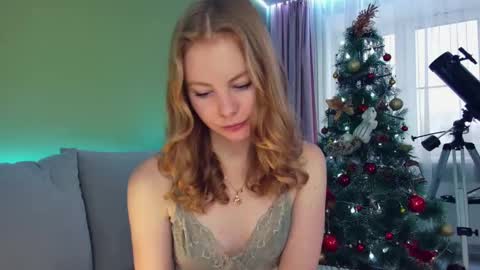 Snapshot of cuddle_kitten chatting on 01/02/25, 07:01 Alexia online show from 01/02/25, 07:01