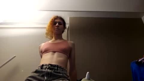 cuddleavenue online show from 09/17/25, 12:23