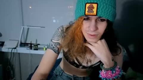 cuddleavenue online show from 11/23/25, 03:06