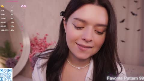 Snapshot of cuddlebyyou chatting on 11/20/25, 04:51 Ellie online show from 11/20/25, 04:51