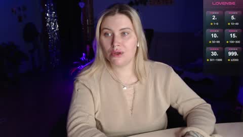 Snapshot of cuddlieschris chatting on 12/05/24, 10:44 Chris online show from 12/05/24, 10:44