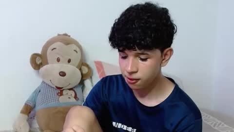 Cuddly online show from 10/06/25, 09:34