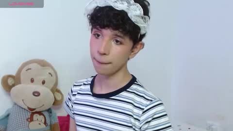 Cuddly online show from 11/28/25, 10:23