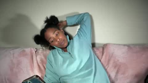 cum2charmxx online show from 11/26/25, 08:59