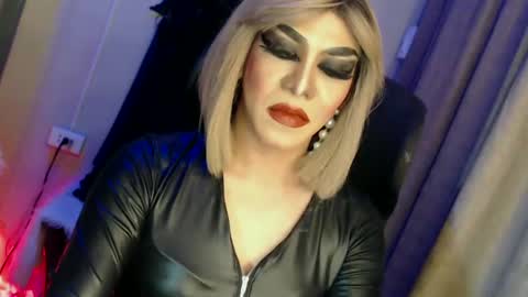 CUMMELA SLUTI online show from 03/10/25, 06:45