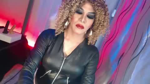 CUMMELA SLUTI online show from 04/22/26, 05:43