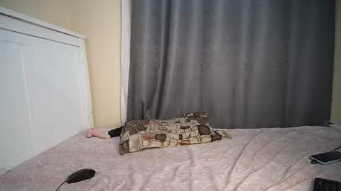 cum_central online show from 10/12/25, 04:50