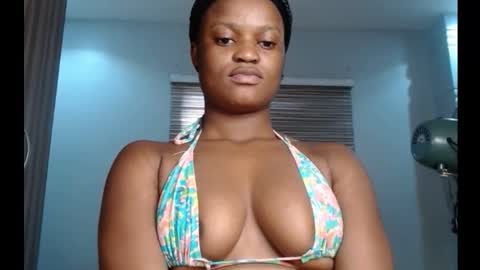 Snapshot of cum_ebony_petitxx chatting on 09/17/25, 07:21 cath online show from 09/17/25, 07:21