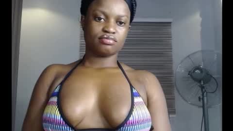 Snapshot of cum_ebony_petitxx chatting on 09/19/25, 07:32 cath online show from 09/19/25, 07:32