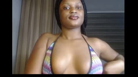 Snapshot of cum_ebony_petitxx chatting on 10/31/25, 11:28 cath online show from 10/31/25, 11:28