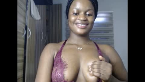 Snapshot of cum_ebony_petitxx chatting on 12/14/25, 02:44 cath online show from 12/14/25, 02:44