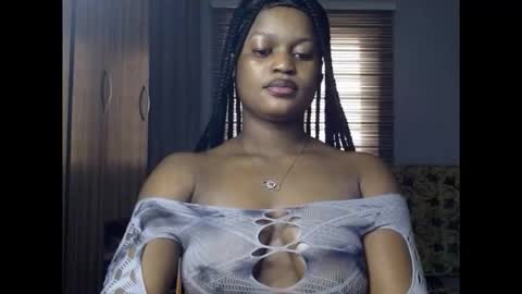 Snapshot of cum_ebony_petitxx chatting on 02/16/26, 07:37 cath online show from 02/16/26, 07:37