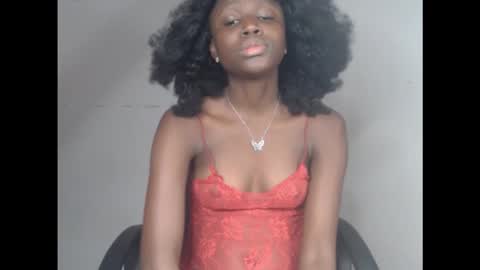 Snapshot of cum_ebony_xsecret chatting on 10/22/25, 09:20 sophie online show from 10/22/25, 09:20