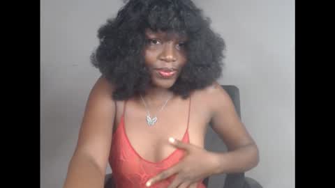 Snapshot of cum_ebony_xsecret chatting on 10/23/25, 08:13 sophie online show from 10/23/25, 08:13
