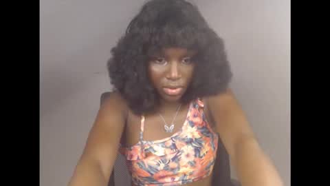 Snapshot of cum_ebony_xsecret chatting on 10/27/25, 07:12 sophie online show from 10/27/25, 07:12