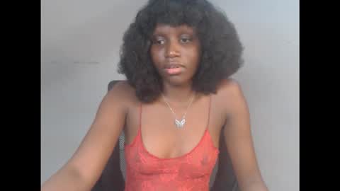 Snapshot of cum_ebony_xsecret chatting on 10/30/25, 07:36 sophie online show from 10/30/25, 07:36