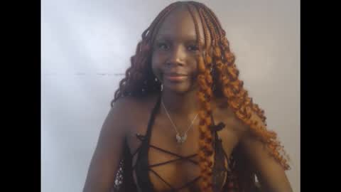 Snapshot of cum_ebony_xsecret chatting on 11/03/25, 09:32 sophie online show from 11/03/25, 09:32
