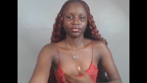 Snapshot of cum_ebony_xsecret chatting on 11/21/25, 08:35 sophie online show from 11/21/25, 08:35