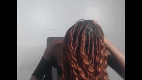 Snapshot of cum_ebony_xsecret chatting on 12/16/25, 07:35 sophie online show from 12/16/25, 07:35