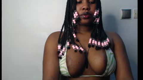Snapshot of cum_ebony_xxxpetit chatting on 08/05/26, 01:08 Teeha online show from 08/05/26, 01:08