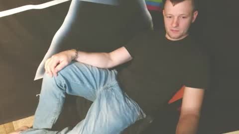 Snapshot of cum_to_me63282 chatting on 03/15/26, 03:12 cum_to_me63282 online show from 03/15/26, 03:12