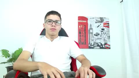 cumandres online show from 09/22/25, 02:30