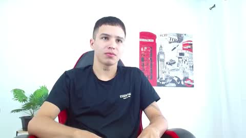 cumandres online show from 10/17/25, 02:30